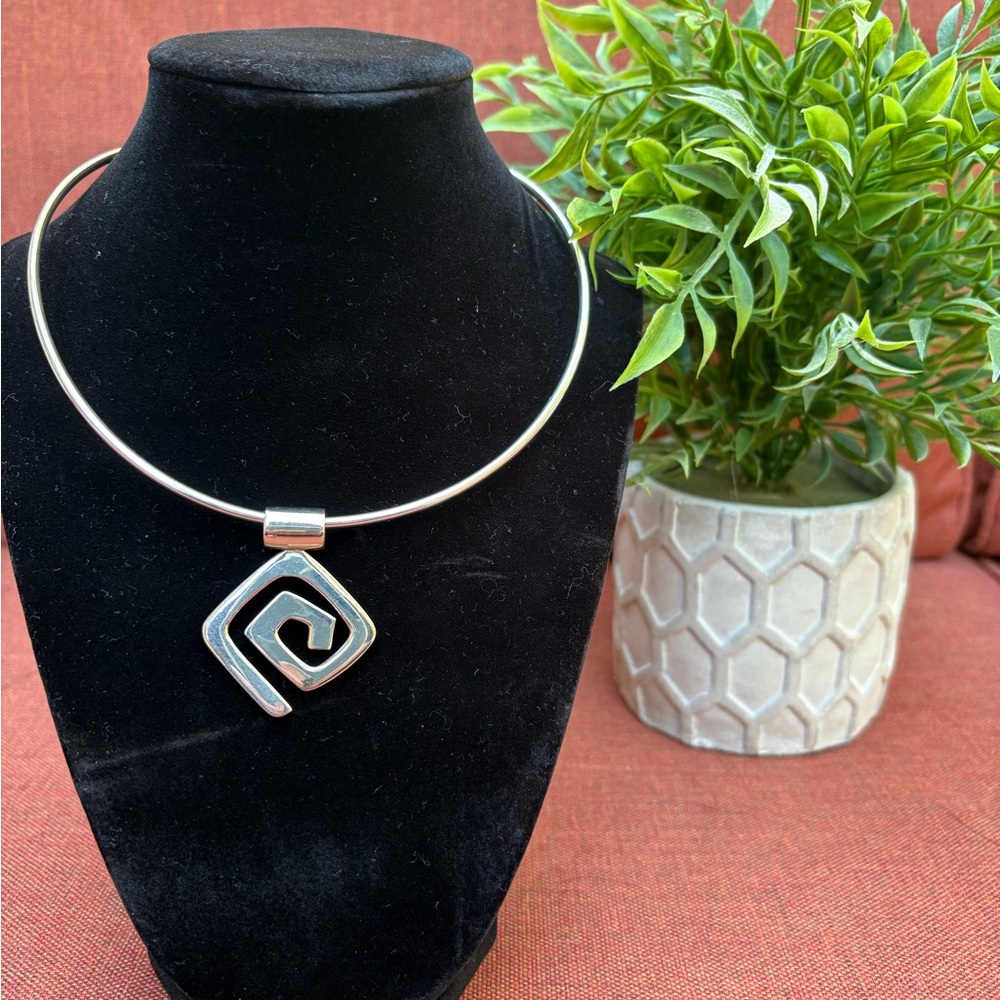 Silpada Vintage Sterling Silver Pendant - Picture 3 of 3
